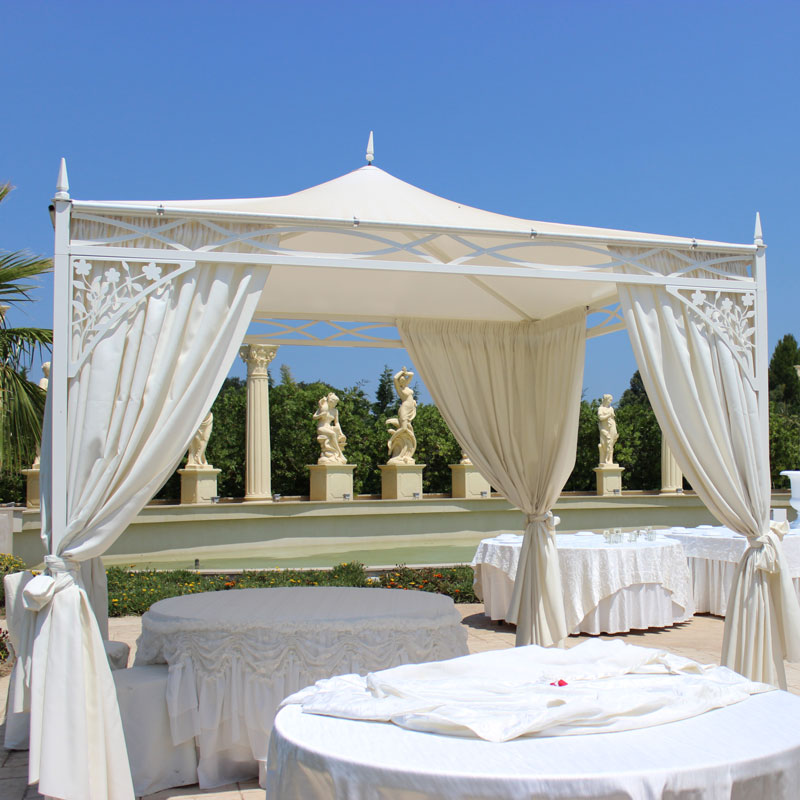 Gazebo esterno Liberty In/Out personalizzabile in diversi stili