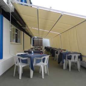 Tenda per dehors a guide laterali S85 esterno
